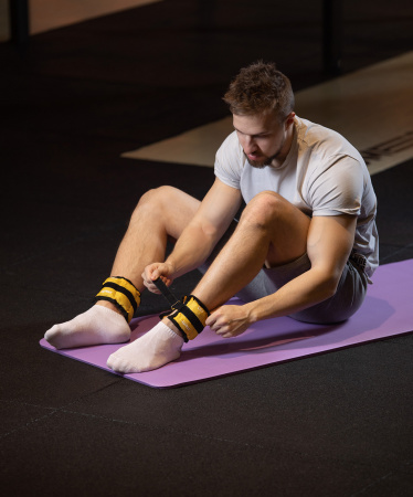 Утяжелители Starfit WT-401 0,5 кг x 2, желтый