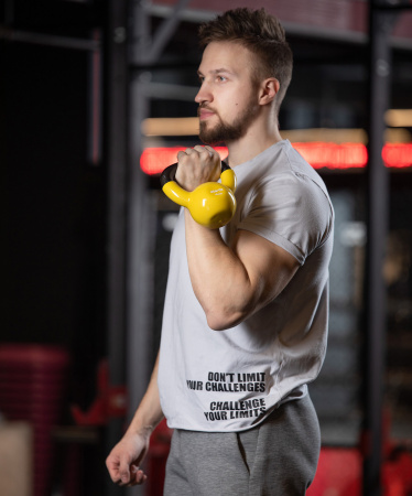 Гиря чугунная Starfit DB-401 4 кг с виниловым покрытием